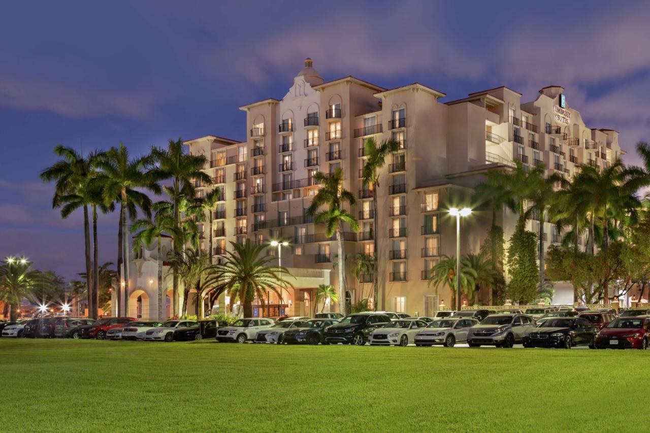 Embassy Suites By Hilton Miami International Airport Майами-Спрингс Экстерьер фото