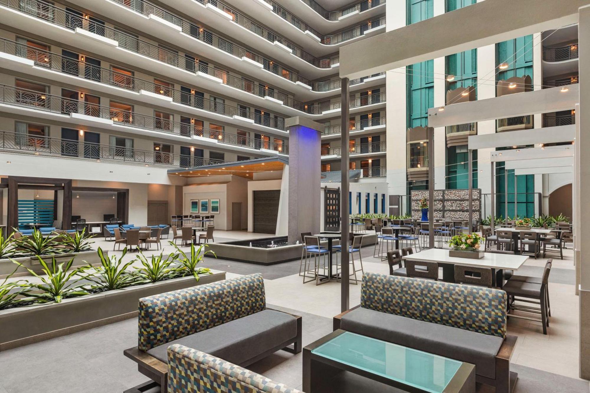 Embassy Suites By Hilton Miami International Airport Майами-Спрингс Экстерьер фото